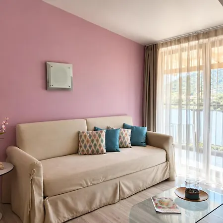 Korina 3*