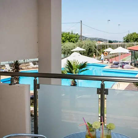 Korina 스칼라 포타미아스